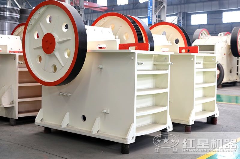 礦石鄂破機(jī)結(jié)構(gòu)簡(jiǎn)單，破碎力強(qiáng)